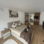 Agnes Lungomare Apartment *