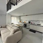 Agnes Lungomare Apartment