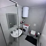 Agnes Lungomare Apartment Vlorë