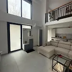 Agnes Lungomare Apartment Vlorë